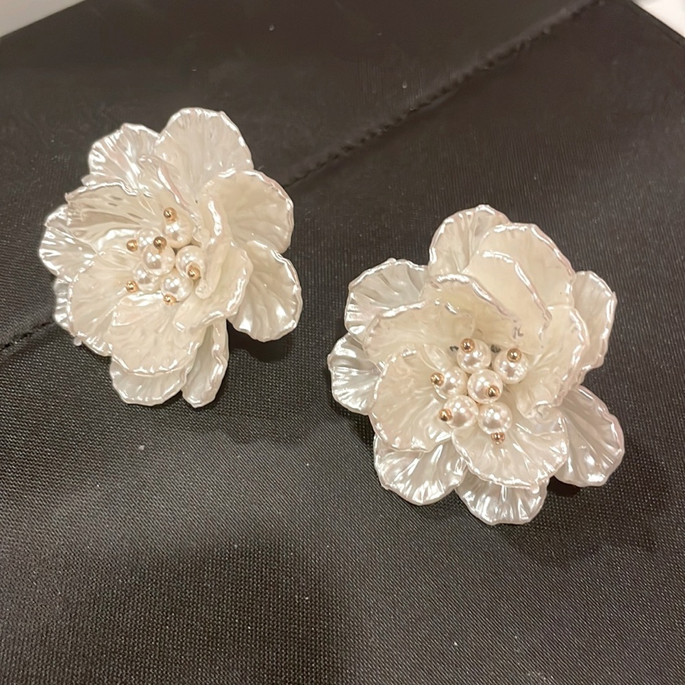 Large White flower earrings